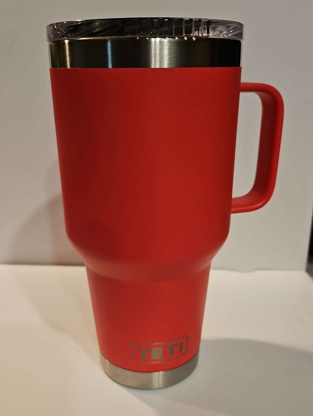 YETI RAMBLER 30 OZ. TRAVEL MUG  TROPICAL PINK STAINLESS STEEL STRONGHOLD LID.